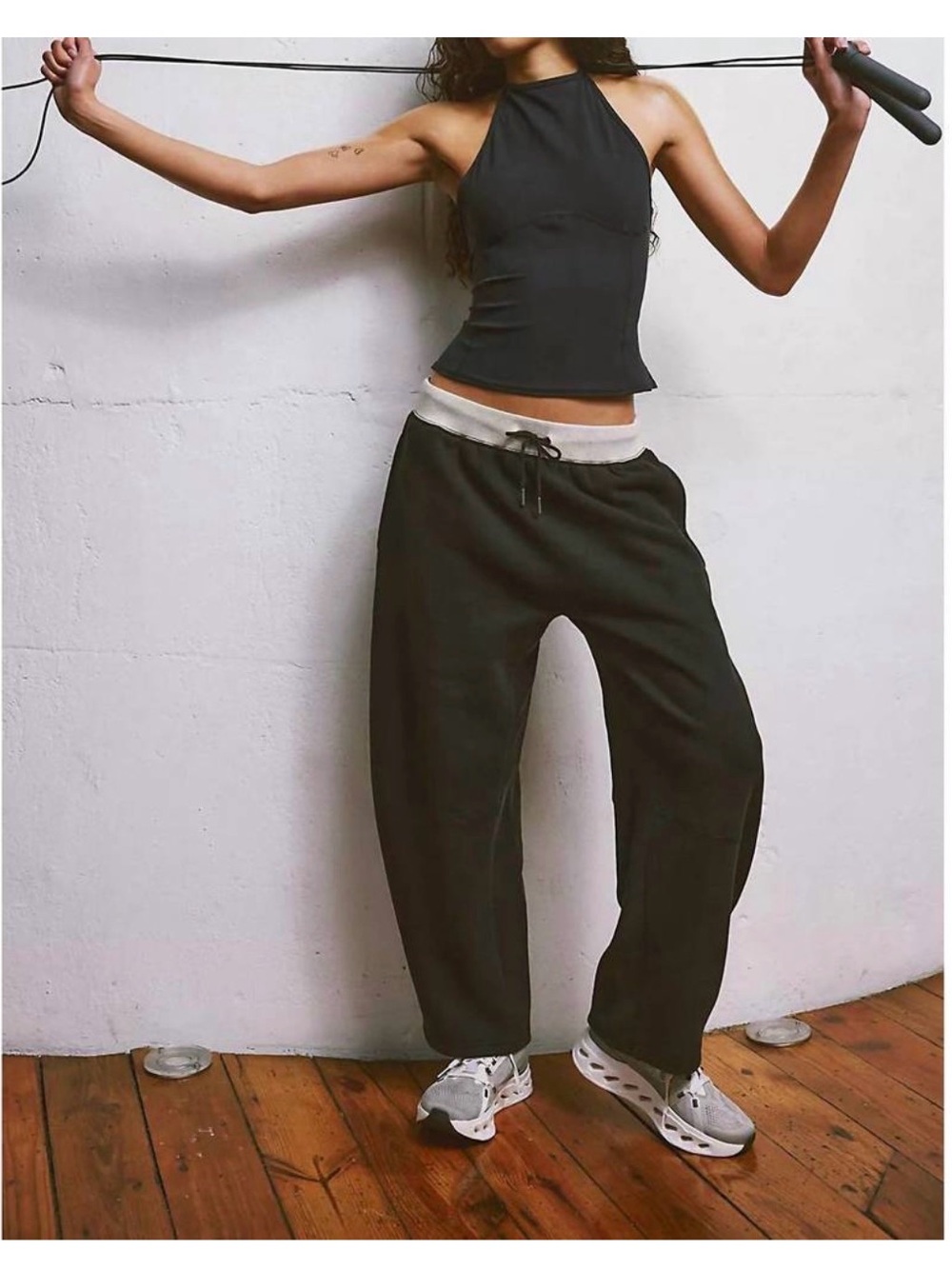 NWOT FREE PEOPLE Movment you wish pants in black